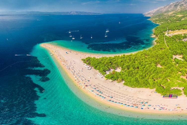 Along the Coast of Croatia is Zlatni Rat Beach – tourdalmatia.com